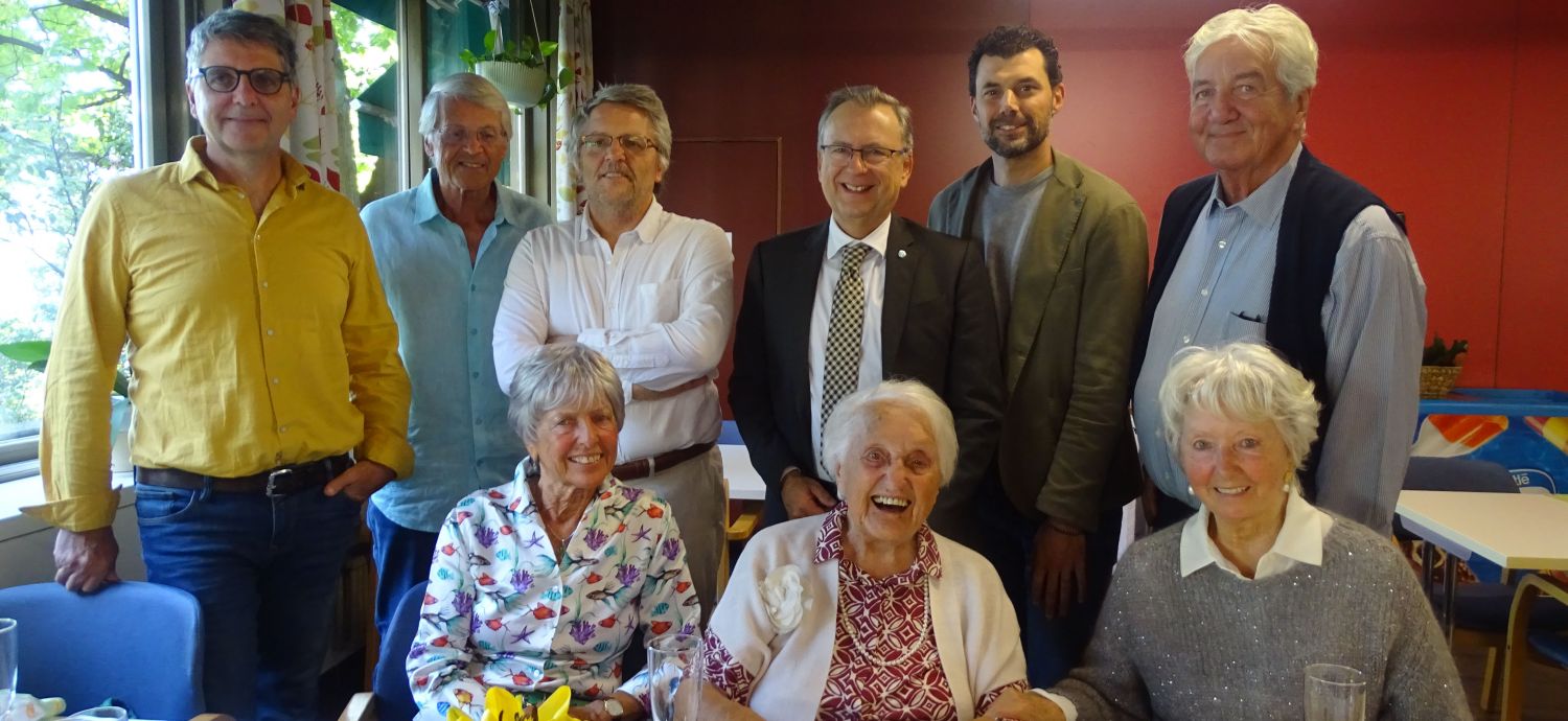 Tanti sorrisi e affetto per i 102 anni di Tina Canonica
